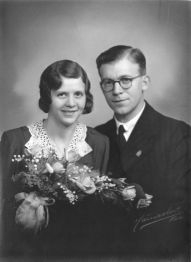 Dette billede er fra deres bryllup i 1944.